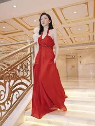 製霸娛樂圈，總裁被撩翻了 - Episode 43