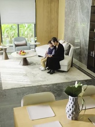ตอนที่ 56 - เด็กน้อยที่น่ารัก: แม่ของเธอสวยและสปอร์ต