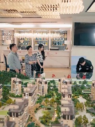 第3集 - 棄婚當日,我被首富千金逼婚