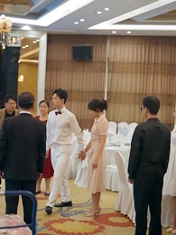 棄婚當日，我被首富千金逼婚 - Episode 14