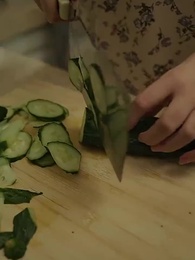 撿個美女帶我逆天改命 - Episode 63