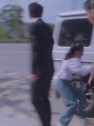 [Dubbed] After Flash Marriage: The Mature Guy Dotes on Me Obediently - Episode 2