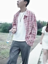 第16集 - 被校花撞飛後,我茍成了世界首富