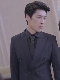 [Dubbed] After Flash Marriage: The Mature Guy Dotes on Me Obediently - Episode 12