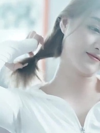 被校花撞飛後，我茍成了世界首富 - Episode 32