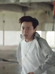 被校花撞飛後，我茍成了世界首富 - Episode 97