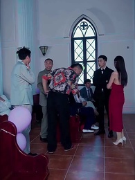 第90集 - 全球冰封：我打造了末日安全屋