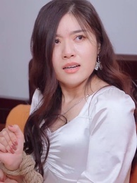 Li Qian: Naga Tersembunyi Keluar Laut - Episode 76