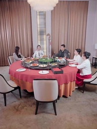 Li Qian: Naga Tersembunyi Keluar Laut - Episode 63