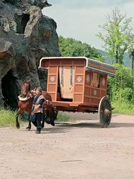 第62集 - 穿成太子家的小作精