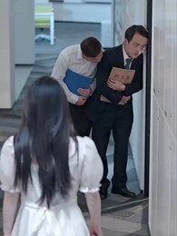 Episode 4 - [Dubbed] Secretary Ye's Attached Boss