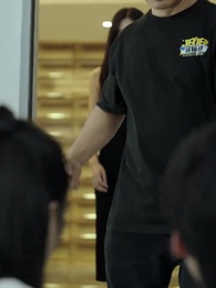 替嫁後發現老公是隱藏首富 - Episode 13