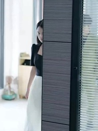 [Dubbed] The CEO is a Paper Figure - Episode 36