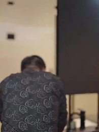 [Dubbed] Well, I'm Actually the Most Wealthy Lady - Episode 54