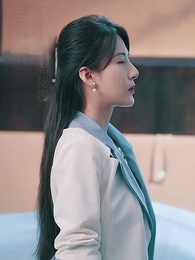 第1話 - 天海秘書は一体、なぜ