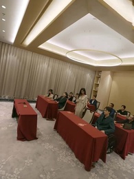 82화 - 괴팍한 그의 거물 부인