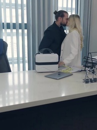 Episode 171 - Return of CEO's Lovely Wife