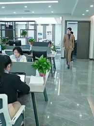 Episode 30 - [Dubbed] Ms. Green, How Dare You Escape with My Baby!