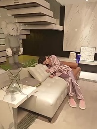 Episode 76 - [Dubbed] Ms. Green, How Dare You Escape with My Baby!