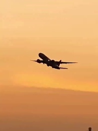 Ly Hôn Về Làm Tiểu Thư Nhà Tỷ Phú - Episode 13