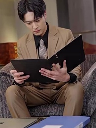 她帶崽離開後，厲總追瘋了 - Episode 33