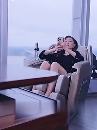 Episode 42 - [Dubbed] Dearest Miss Yates, I'm at Your Service