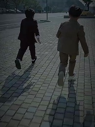 六年後，她帶五個縮小版大佬炸翻財閥集團 - Episode 44