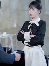 Bosan Jadi Nona Kaya, Hanya Ingin Jadi Karyawan - Episode 32