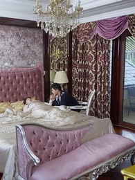 Isrti Rahasia Pak Alex yang Berdosa - Episode 90