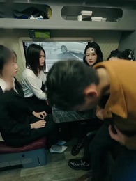 [Dubbed] The End of the World - Episode 82