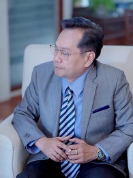 ประธานเย็นชา กับเลขาตัวแสบ - Episode 100