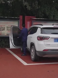 Episode 54 - Die CEO als Putzfrau getarnt