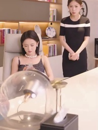 World Currency Devaluation: Pursued by a Famous Actress - Episode 59