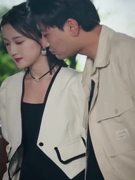 World Currency Devaluation: Pursued by a Famous Actress - Episode 22