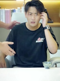 النجمة تطاردني بالحب - Episode 13