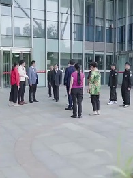 Episode 32 - Suamiku CEO Kaya Raya