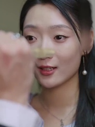 Escape of His Blind Wife - Episode 11