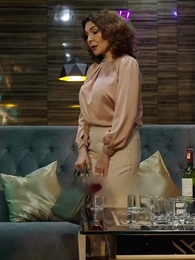 الحلقة 54 - عودة زوجة الرئيس التنفيذي الجميلة