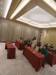 Nyonya Bos yang Obsesif dan Dingin - Episode 82