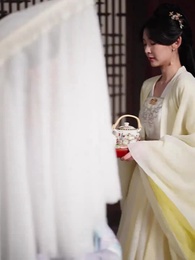 Episode 45 - Palace Love: Bump Into the King