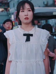 擺攤十年，我竟是千金大小姐 - Episode 30