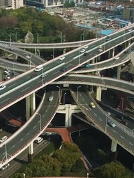 Episode 1 - Putzfrau? Präsidentin!