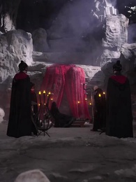 Sư Phụ Ẩn Thân Và Đồ Đệ Nữ Đế - Episode 33