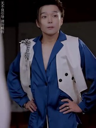 Shattering the Spotlight - Episode 32