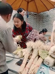 ตอนที่ 34 - จับมือเคียงกัน