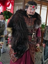 Episode 33 - Cinderella's Hidden King