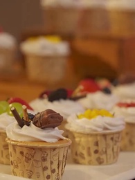 Épisode 100 - Mme Concierge Devenue PDG