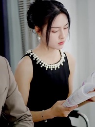 踹掉前夫後，大小姐在演藝圈獨美 - Episode 33