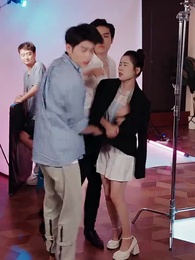 影帝的閃婚嬌妻她藏不住了 - Episode 10