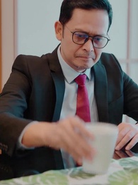 Present to You Malaikat Tanpa Suara - Episode 8